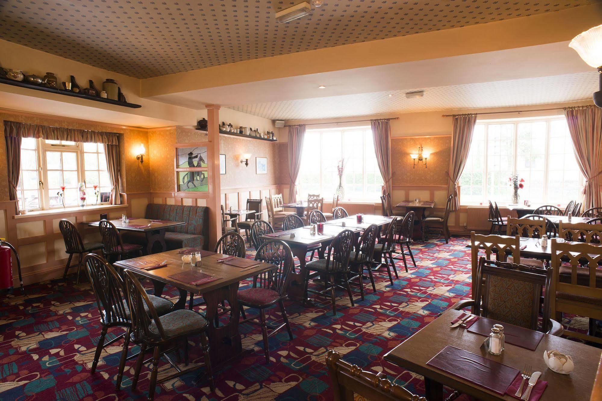 The Highwayman Inn Shepton Mallet Exterior foto
