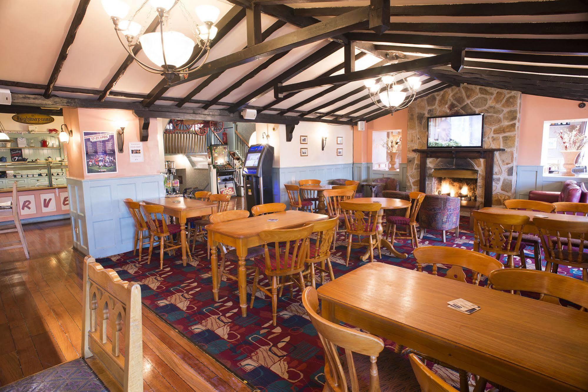 The Highwayman Inn Shepton Mallet Exterior foto